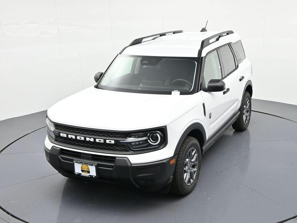 Ford Bronco Sport Vehicle Full-screen Gallery Image 17