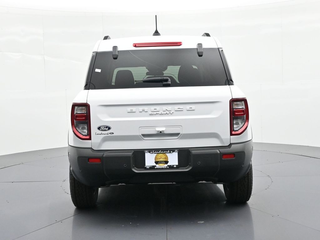 Ford Bronco Sport Vehicle Full-screen Gallery Image 7