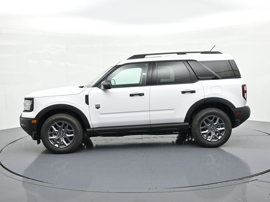 Ford Bronco Sport Vehicle Full-screen Gallery Image 9