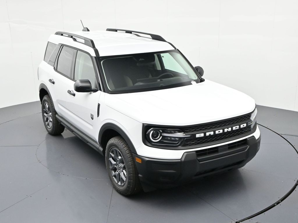 Ford Bronco Sport Vehicle Full-screen Gallery Image 15