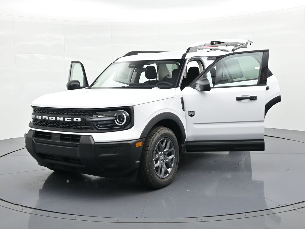 Ford Bronco Sport Vehicle Full-screen Gallery Image 25