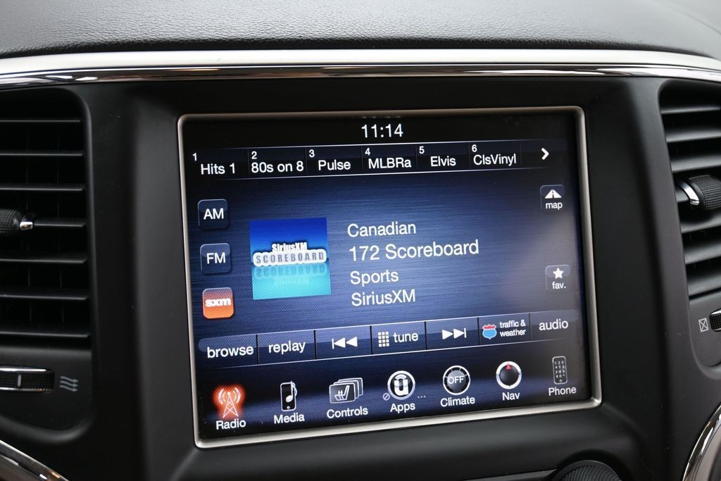 Jeep Grand Cherokee Vehicle Full-screen Gallery Image 10