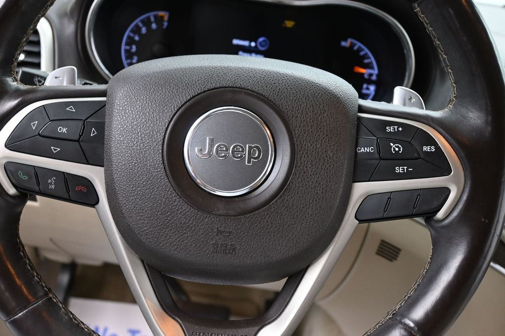 Jeep Grand Cherokee Vehicle Full-screen Gallery Image 13