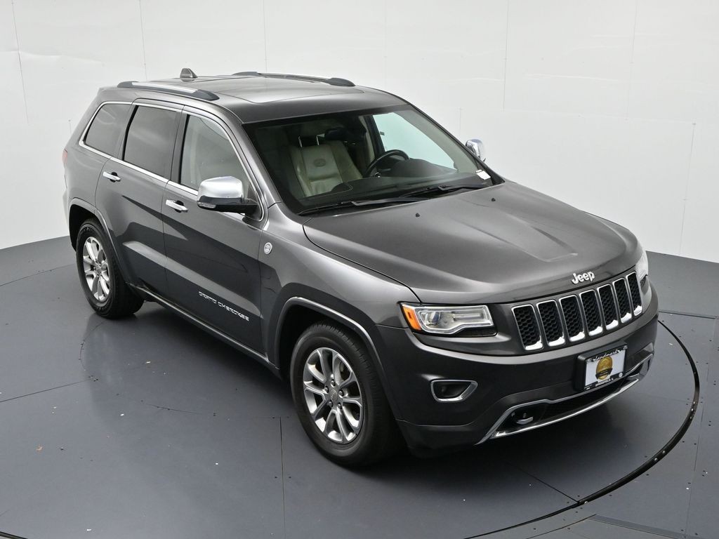 Jeep Grand Cherokee Vehicle Full-screen Gallery Image 15