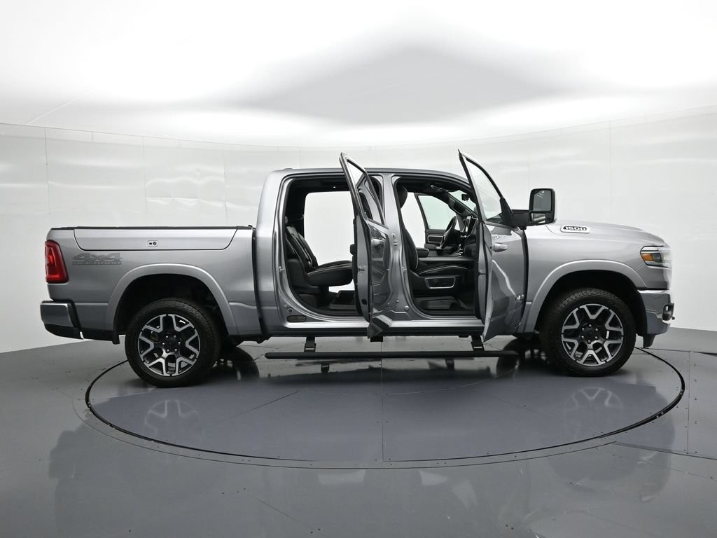 Ram 1500 Vehicle Full-screen Gallery Image 24