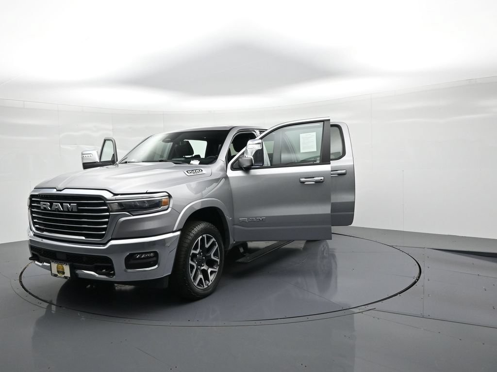 Ram 1500 Vehicle Full-screen Gallery Image 26
