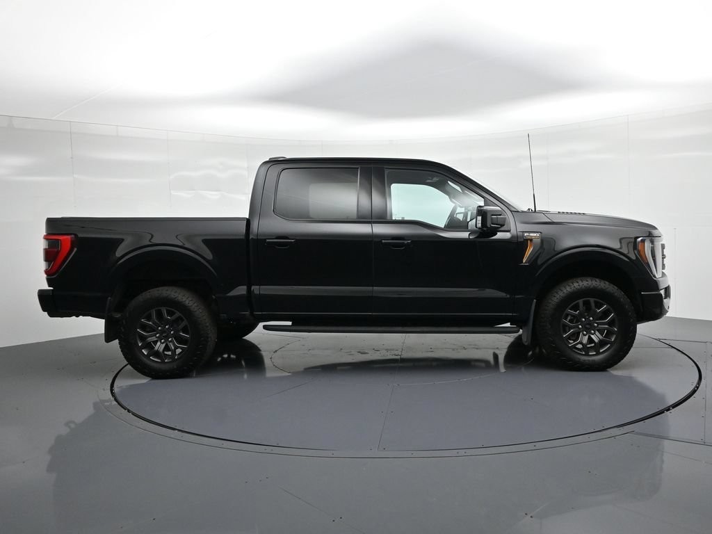 Ford F-150 Vehicle Full-screen Gallery Image 5
