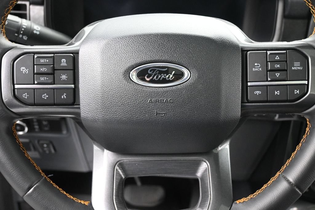 Ford F-150 Vehicle Full-screen Gallery Image 13