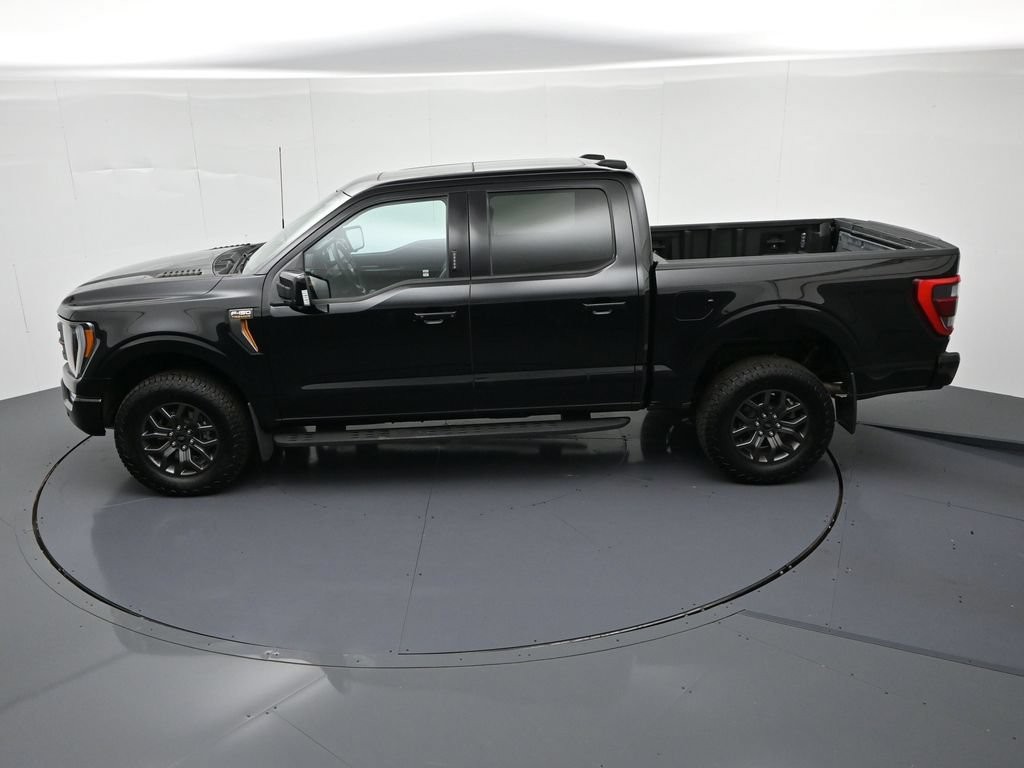 Ford F-150 Vehicle Full-screen Gallery Image 18