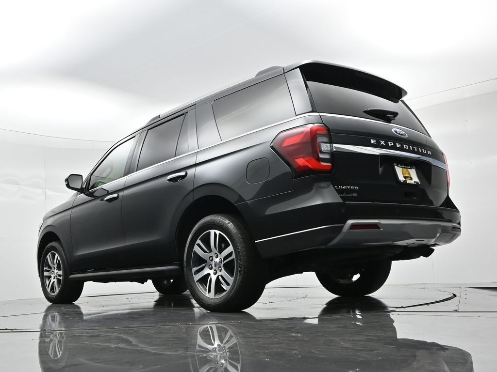 Ford Expedition Vehicle Full-screen Gallery Image 23