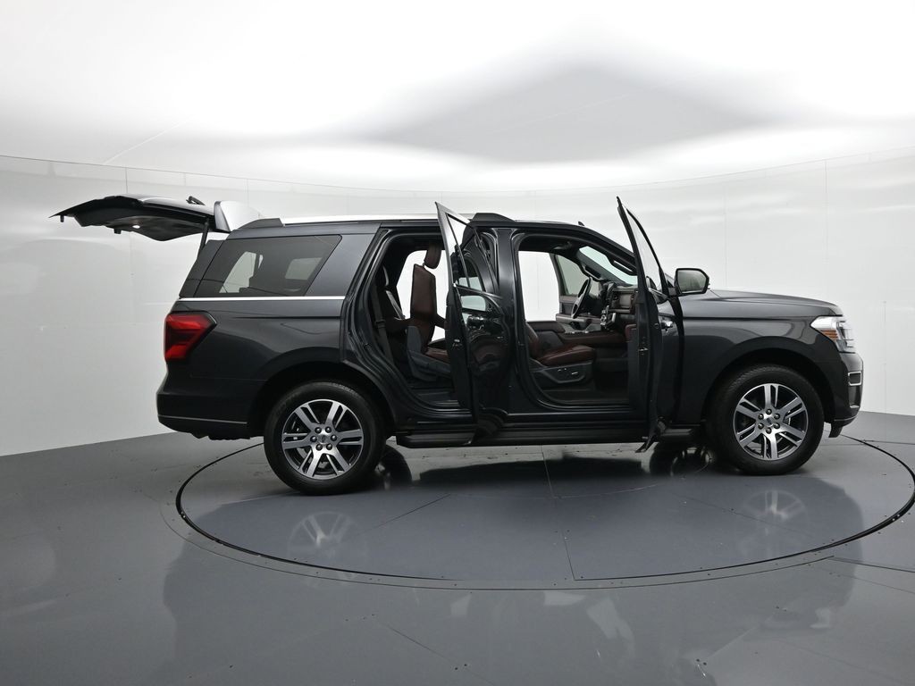 Ford Expedition Vehicle Full-screen Gallery Image 27