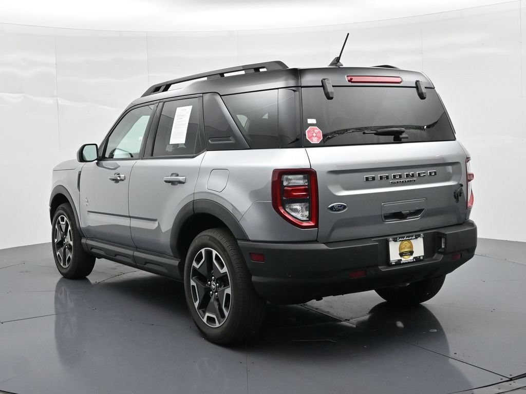 Ford Bronco Sport Vehicle Full-screen Gallery Image 8