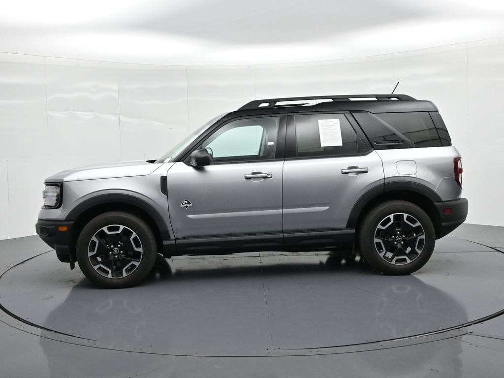 Ford Bronco Sport Vehicle Full-screen Gallery Image 9
