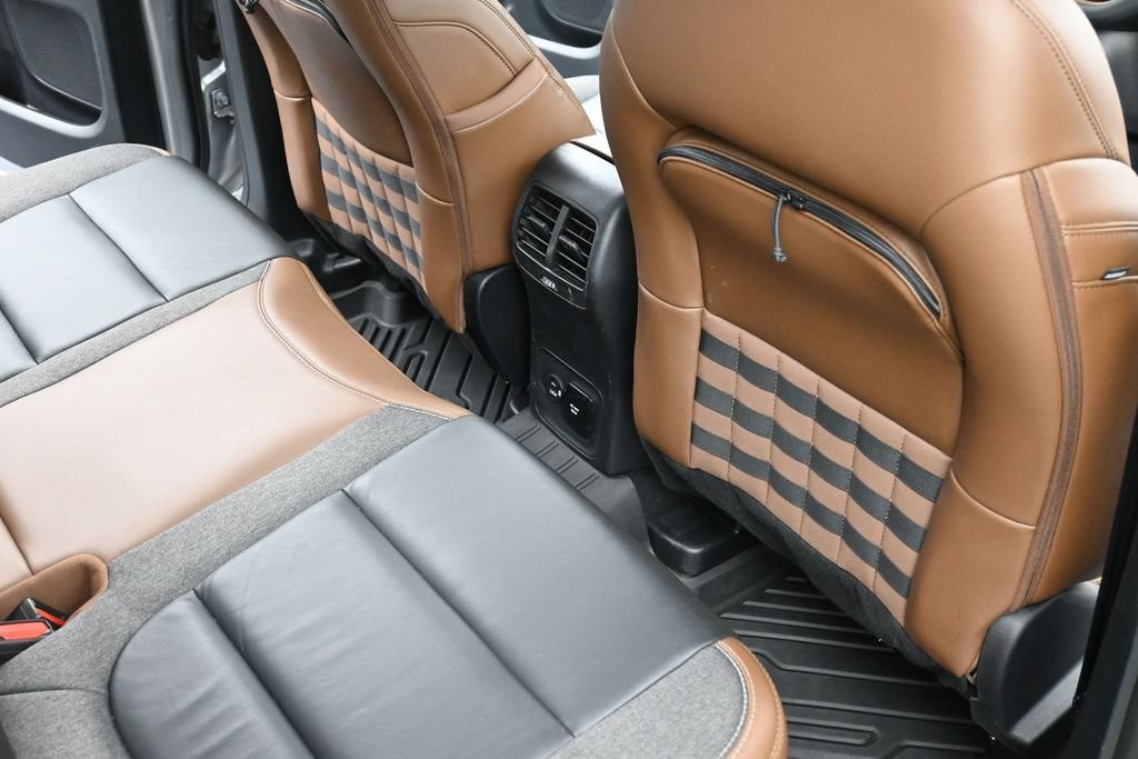 Ford Bronco Sport Vehicle Full-screen Gallery Image 10