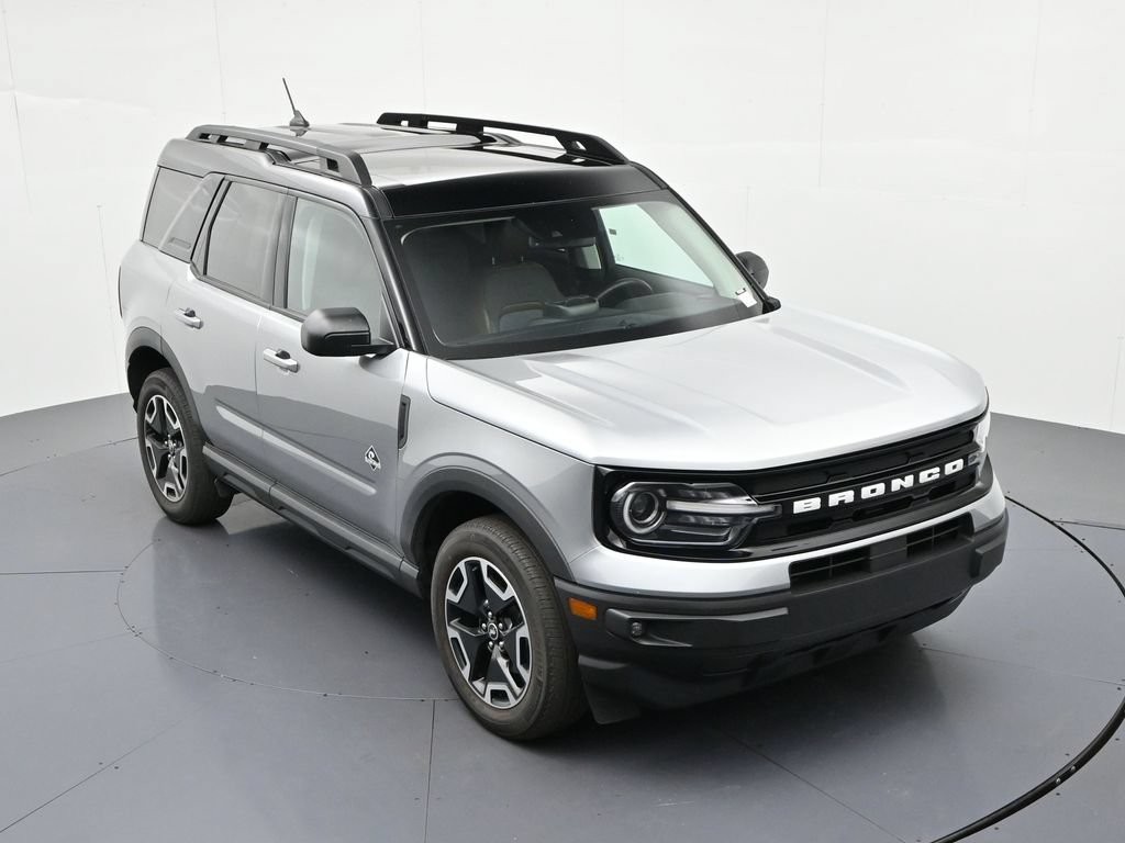 Ford Bronco Sport Vehicle Full-screen Gallery Image 17