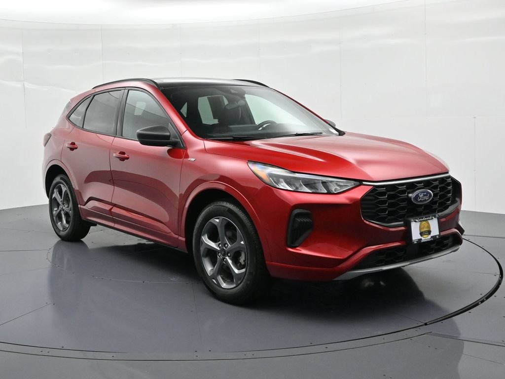 Ford Escape Vehicle Full-screen Gallery Image 4