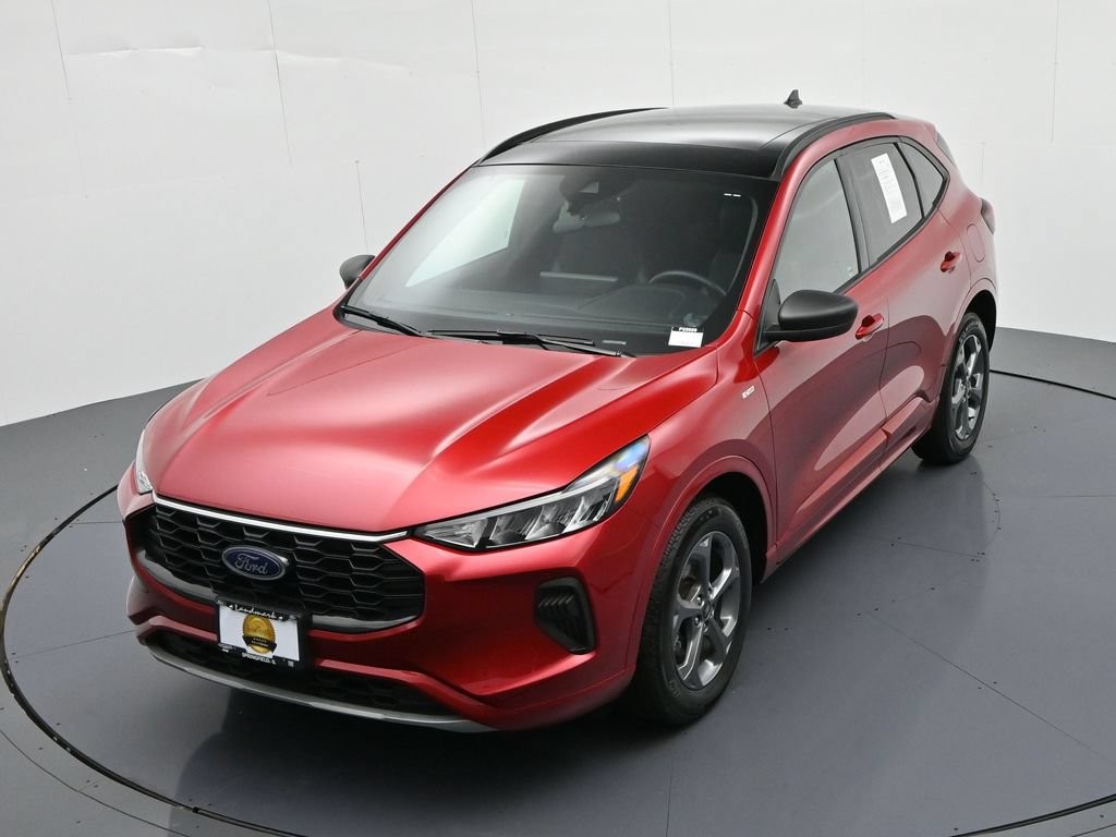 Ford Escape Vehicle Full-screen Gallery Image 17
