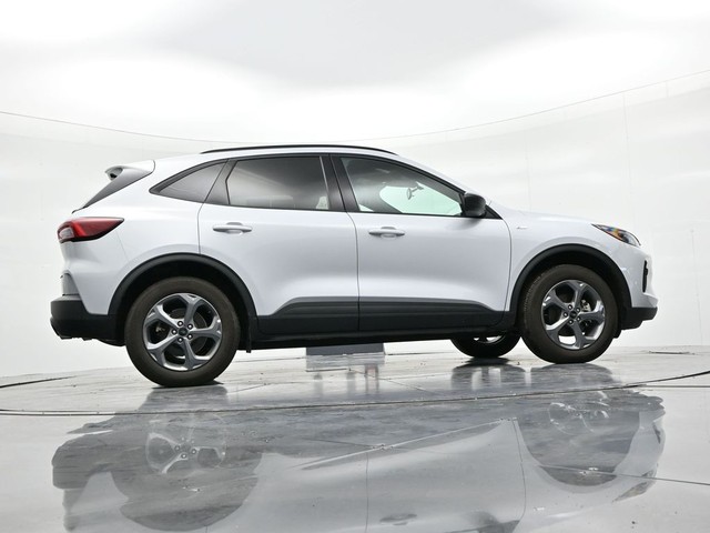 2025 Ford Escape ST-Line - Photo 23