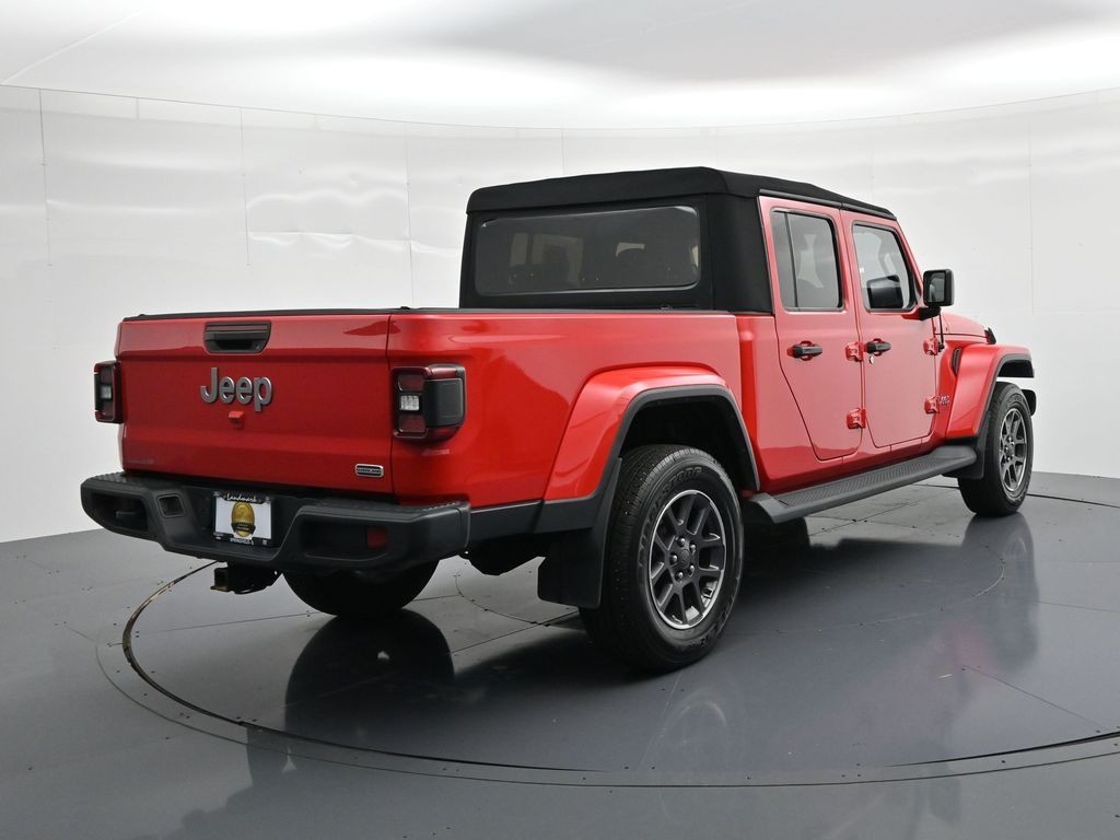 Jeep Gladiator Vehicle Full-screen Gallery Image 6