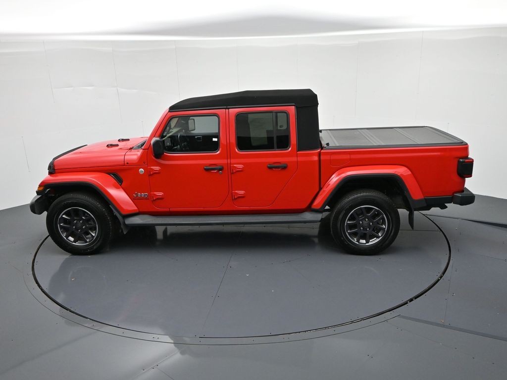 Jeep Gladiator Vehicle Full-screen Gallery Image 18