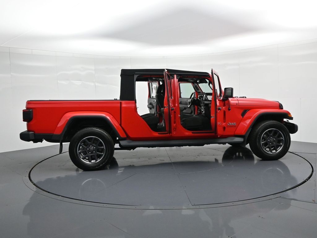 Jeep Gladiator Vehicle Full-screen Gallery Image 23
