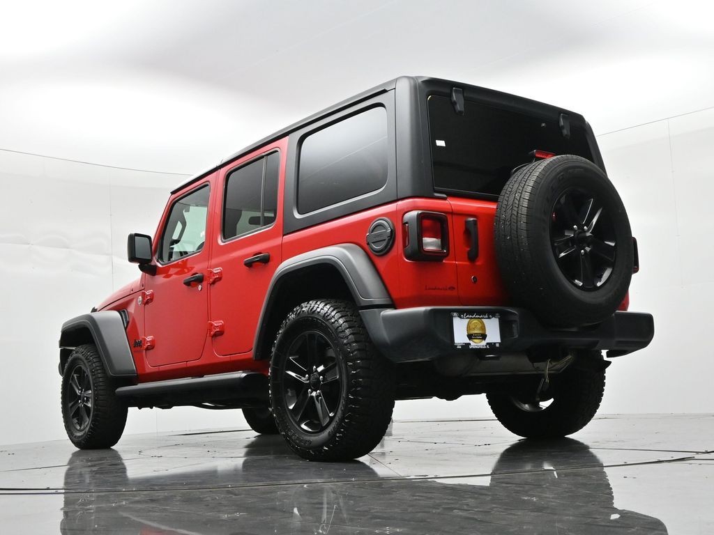 Jeep Wrangler Unlimited Vehicle Full-screen Gallery Image 19