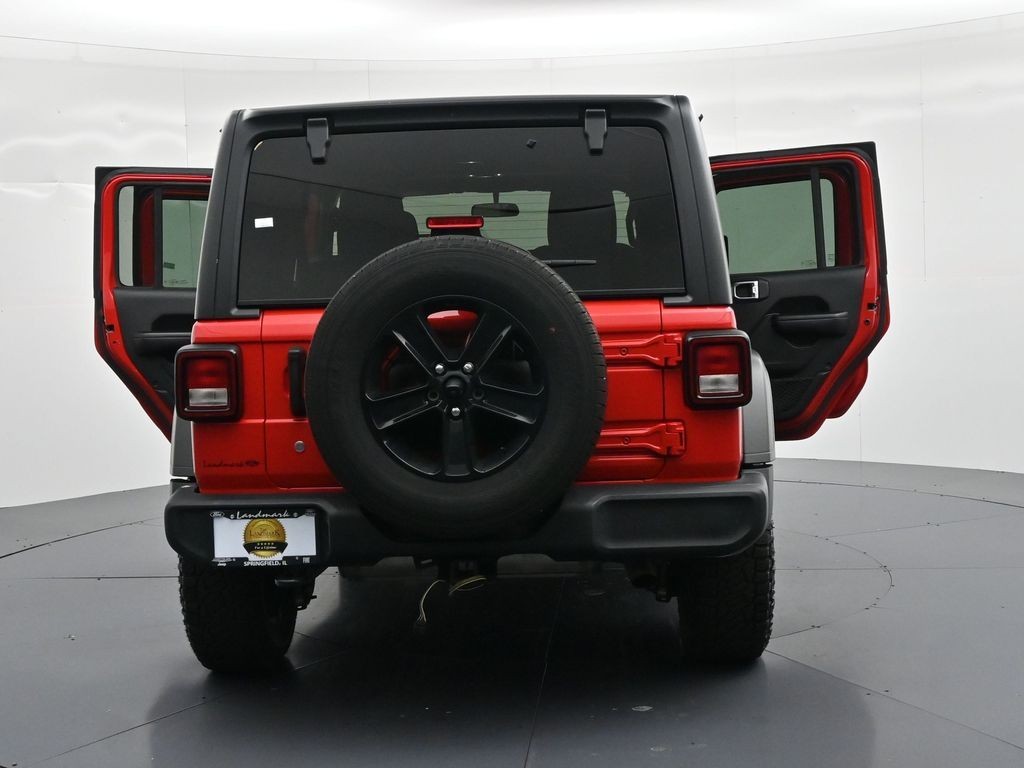 Jeep Wrangler Unlimited Vehicle Full-screen Gallery Image 26