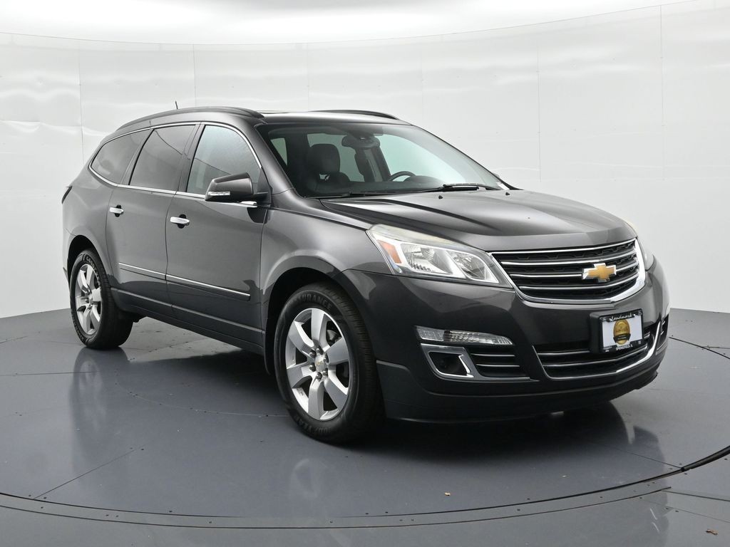 Chevrolet Traverse Vehicle Full-screen Gallery Image 4