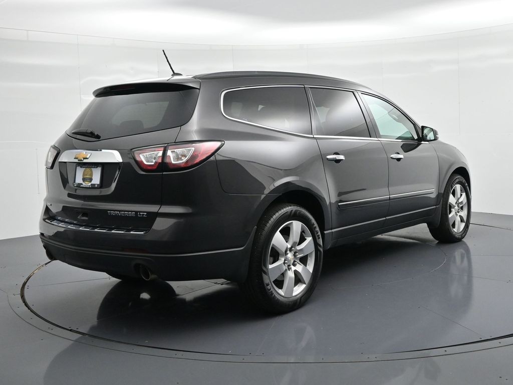 Chevrolet Traverse Vehicle Full-screen Gallery Image 6