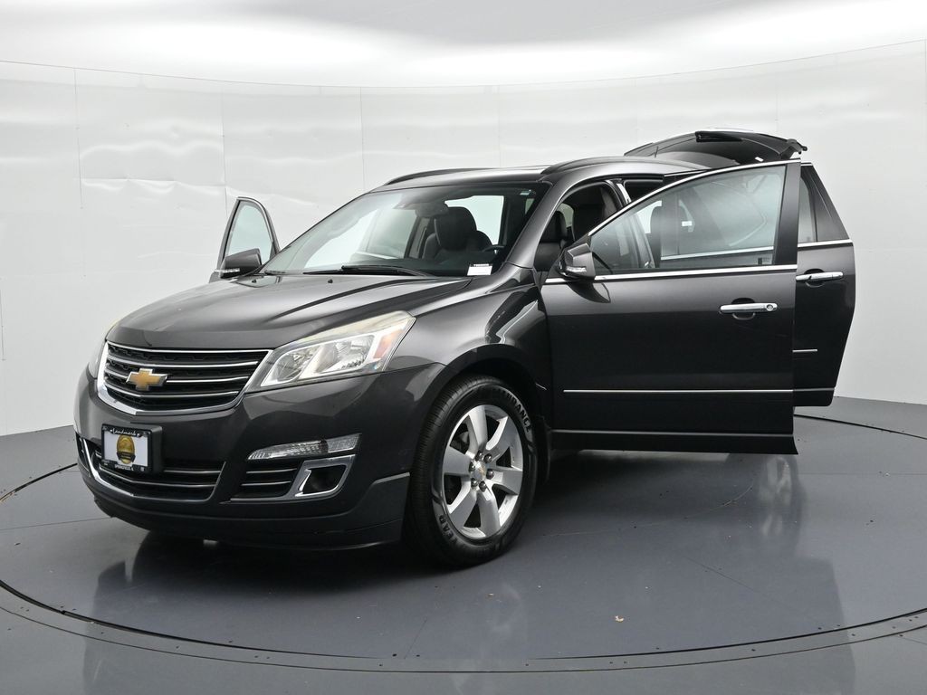 Chevrolet Traverse Vehicle Full-screen Gallery Image 27