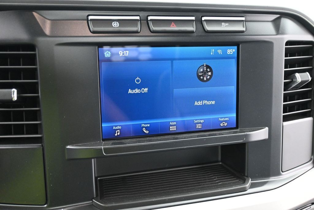Ford Super Duty F-350 DRW Vehicle Full-screen Gallery Image 12