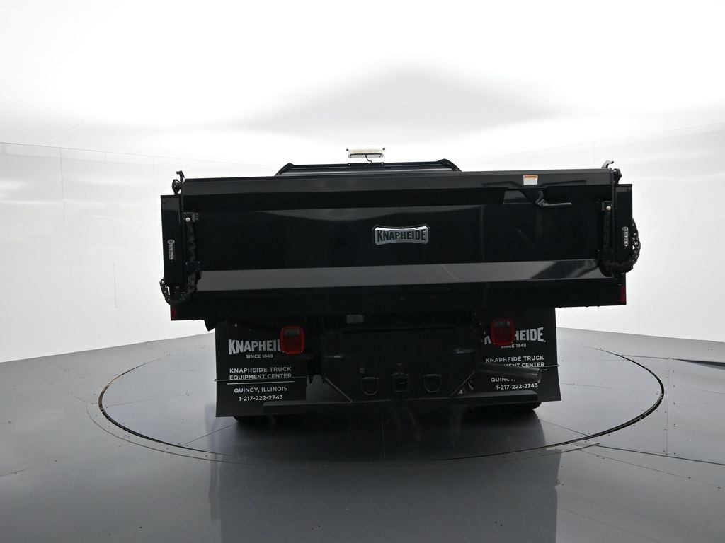 Ford Super Duty F-350 DRW Vehicle Full-screen Gallery Image 29