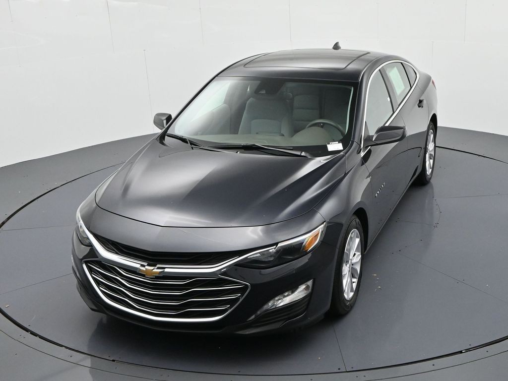 Chevrolet Malibu Vehicle Full-screen Gallery Image 17