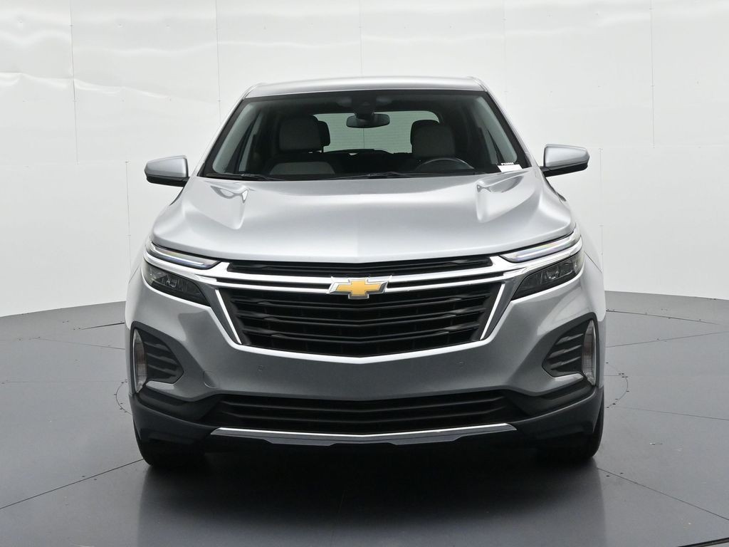 Chevrolet Equinox Vehicle Full-screen Gallery Image 3