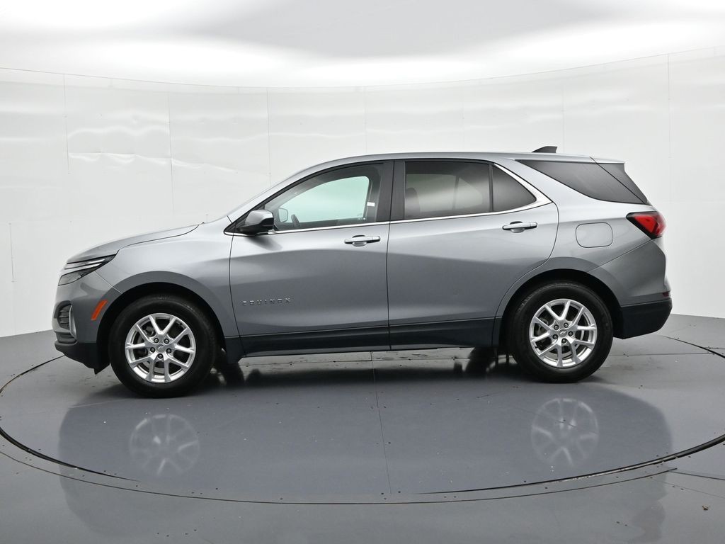 Chevrolet Equinox Vehicle Full-screen Gallery Image 9
