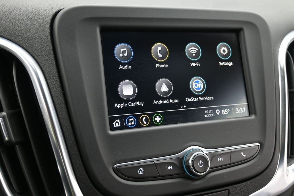 Chevrolet Equinox Vehicle Full-screen Gallery Image 10