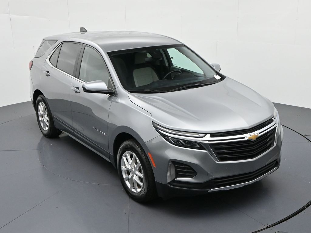 Chevrolet Equinox Vehicle Full-screen Gallery Image 15