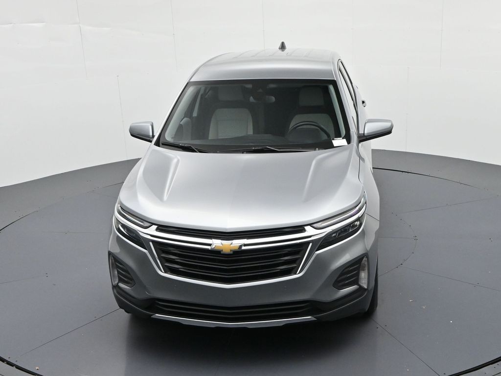 Chevrolet Equinox Vehicle Full-screen Gallery Image 16