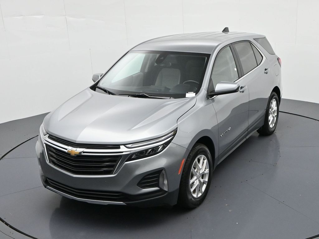 Chevrolet Equinox Vehicle Full-screen Gallery Image 17