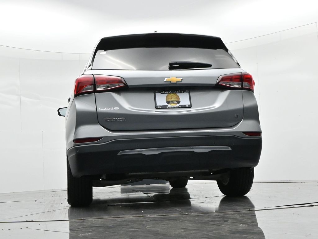 Chevrolet Equinox Vehicle Full-screen Gallery Image 20