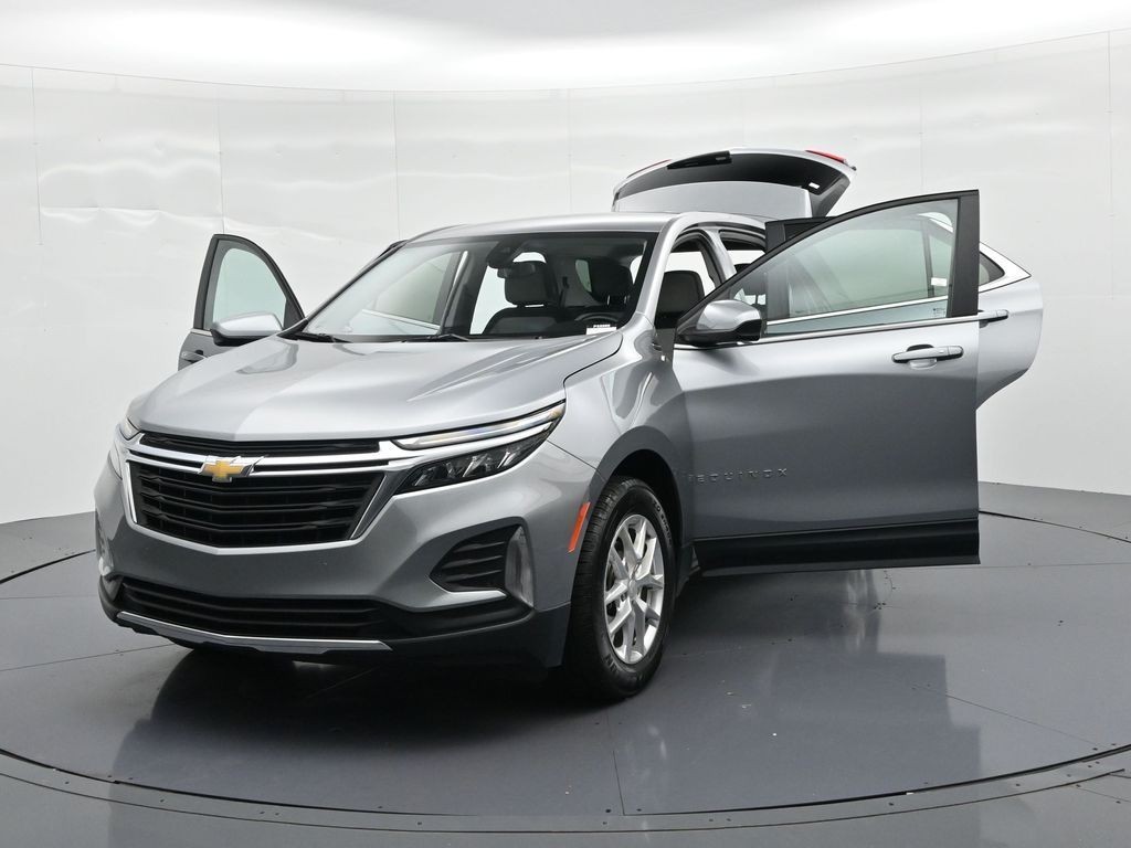 Chevrolet Equinox Vehicle Full-screen Gallery Image 25