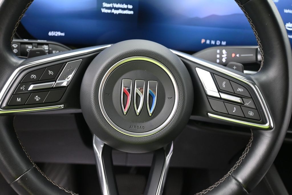Buick Envision Vehicle Full-screen Gallery Image 12