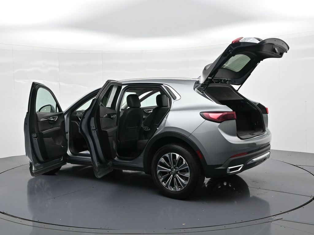 Buick Envision Vehicle Full-screen Gallery Image 24