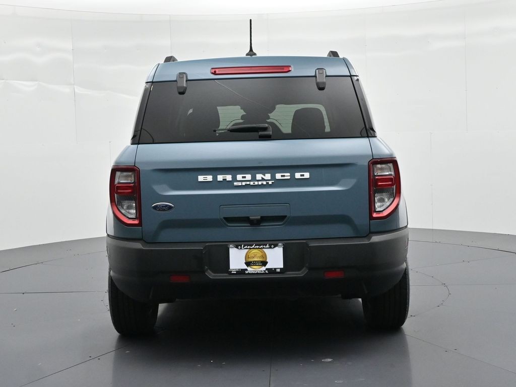 Ford Bronco Sport Vehicle Full-screen Gallery Image 07