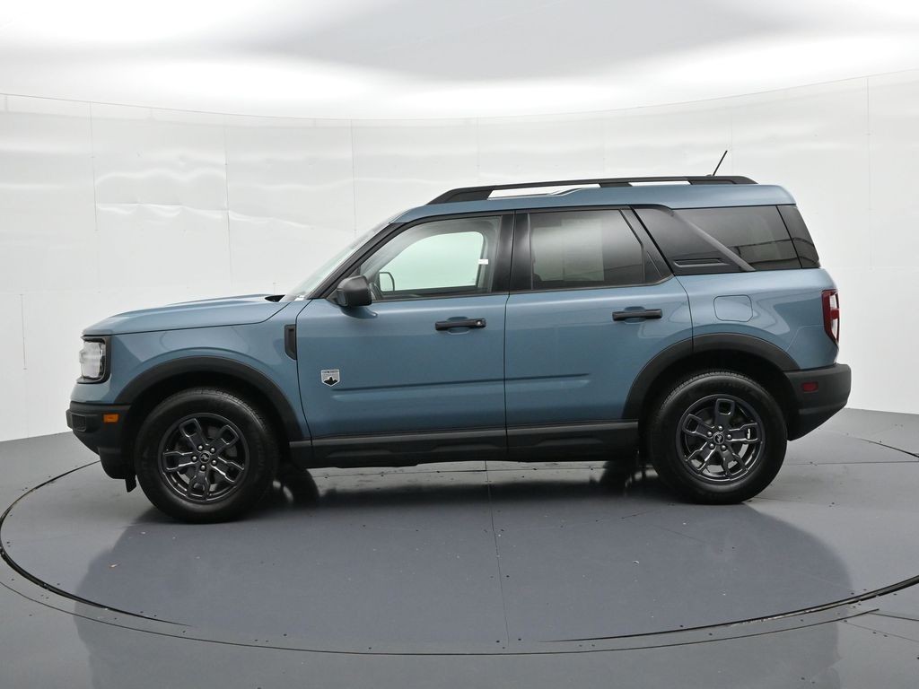 Ford Bronco Sport Vehicle Full-screen Gallery Image 09