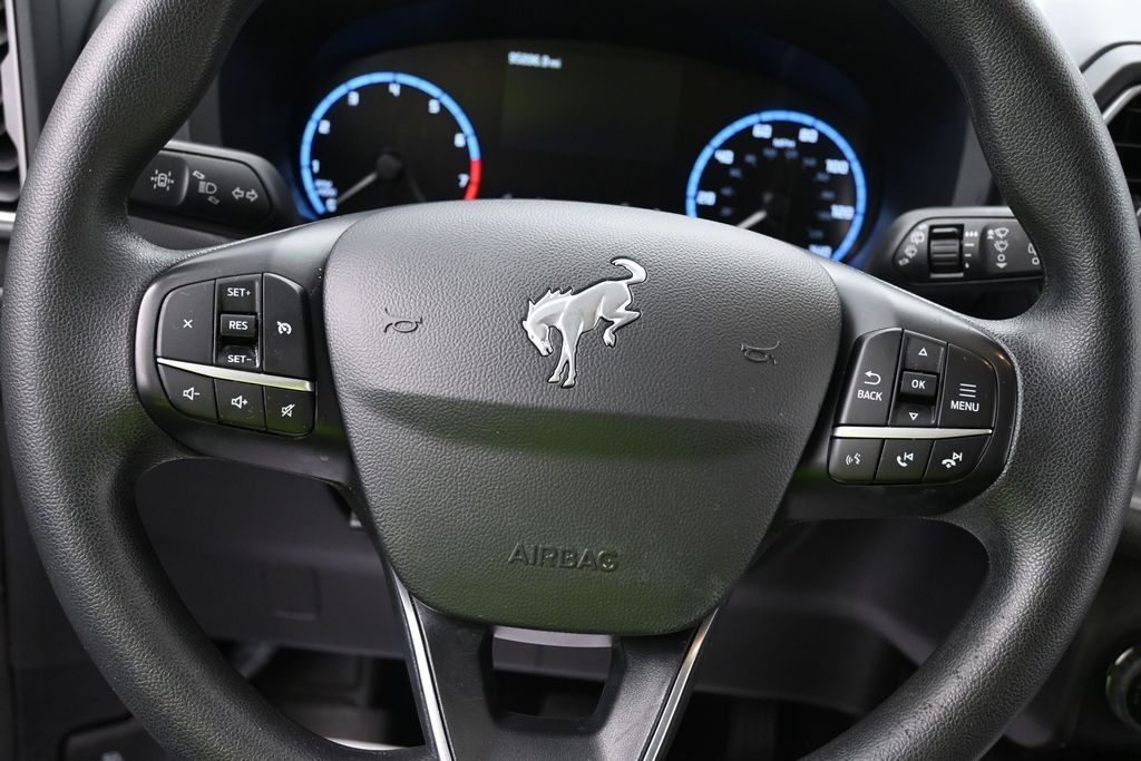 Ford Bronco Sport Vehicle Full-screen Gallery Image 14