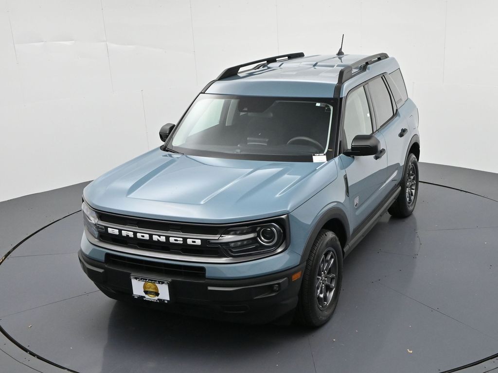 Ford Bronco Sport Vehicle Full-screen Gallery Image 18