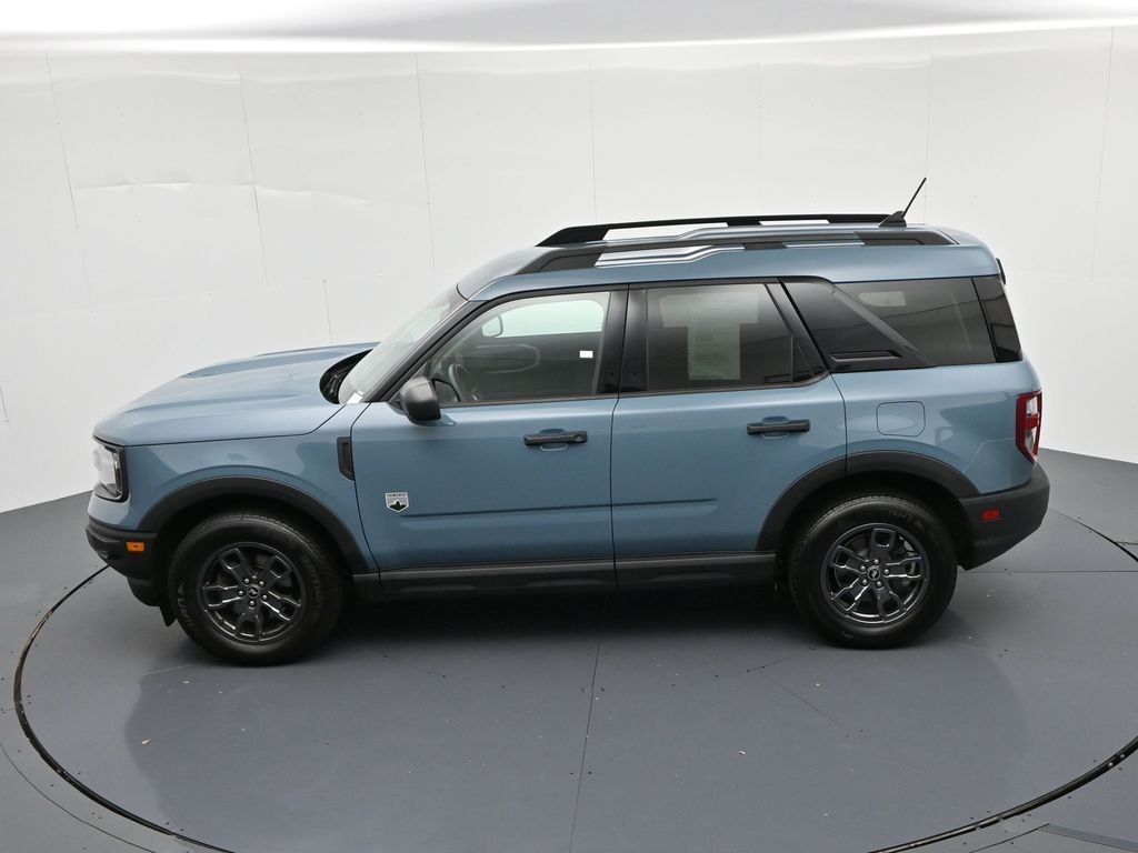 Ford Bronco Sport Vehicle Full-screen Gallery Image 19