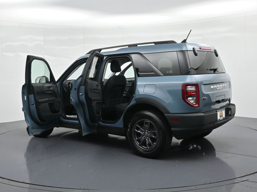 Ford Bronco Sport Vehicle Full-screen Gallery Image 25