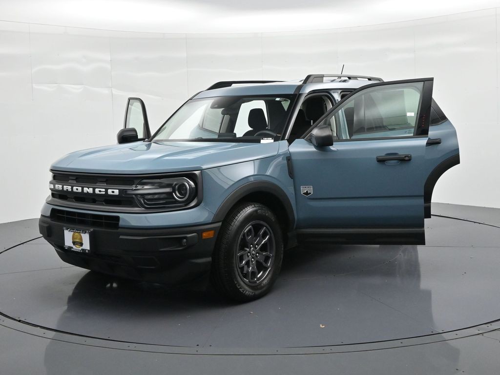 Ford Bronco Sport Vehicle Full-screen Gallery Image 26